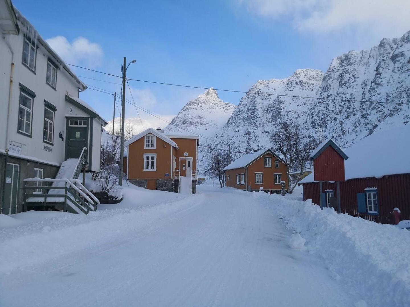 Villa House With Amazing View & Location In Tind Sørvågen Exterior foto