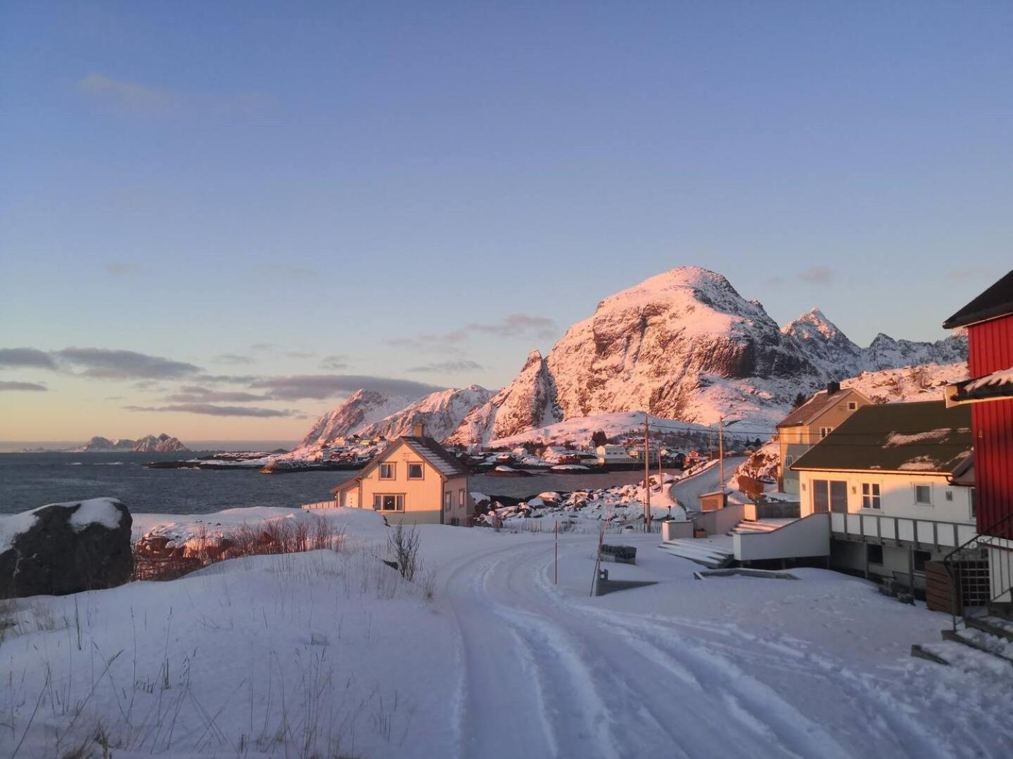 Villa House With Amazing View & Location In Tind Sørvågen Exterior foto
